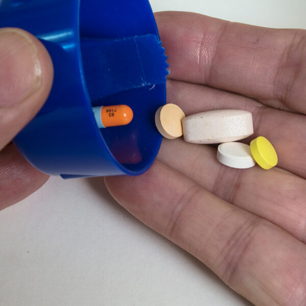 Pil-bob-AndHand Pil-bob-AndHand