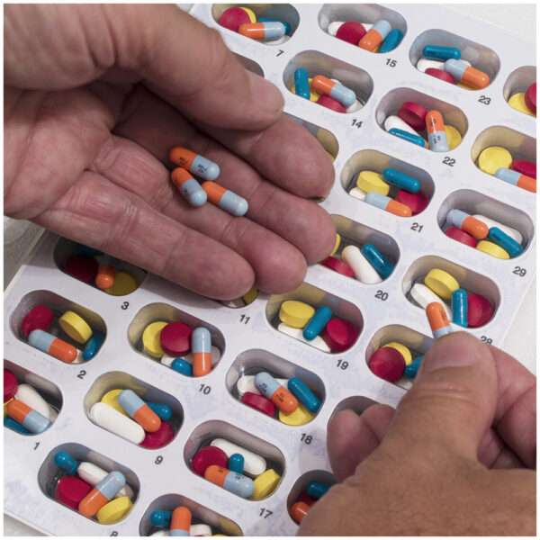 31-Day-MultiMed-Blister-Card---Filling-the-Card